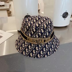 Gucci bucket hats