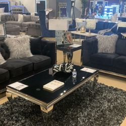 Thierry Living Room Set
by FoA📌2pc Set: Sofa +Love📌WİTH İNTEREST FREE PAYMENT OPTİONS