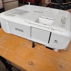 Epson Home Cinema 880