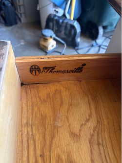 Thomasville Oak End Table – Refinished Two-Tone Sunburst