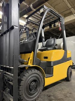 YALE forklift 5500 lb PNEUMATIC TIRES for sale 