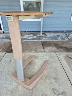 Hospital table PENDING PICK UP