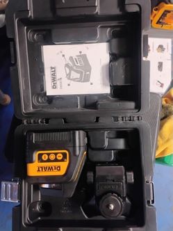 DeWalt 360 line cross line laser level $200