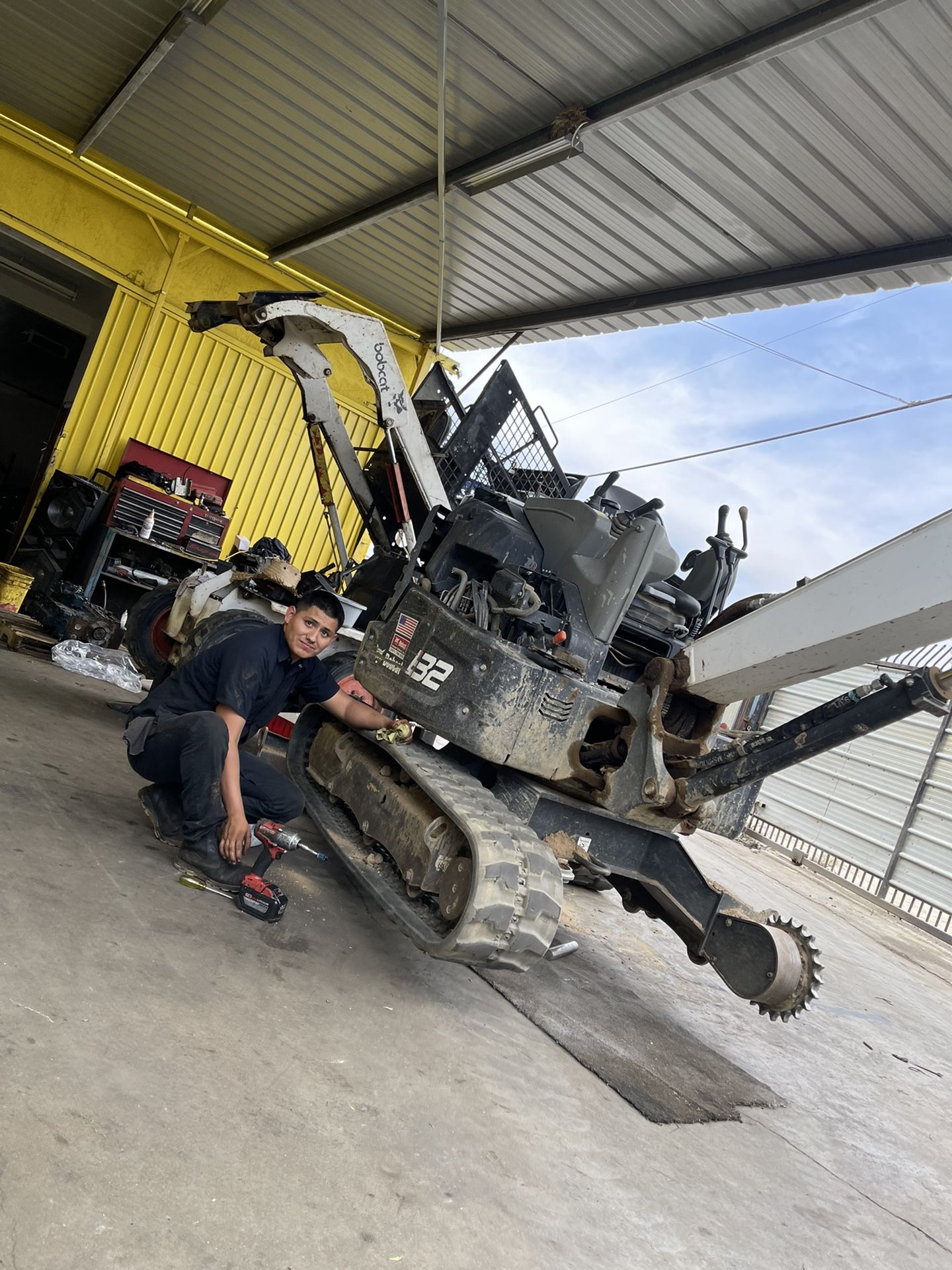 Constructio Ecuipment  