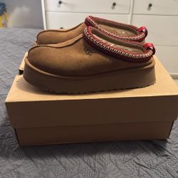 UGG Slippers Women