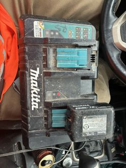 Makita Duel  Battery Charger  W/ One Battery  