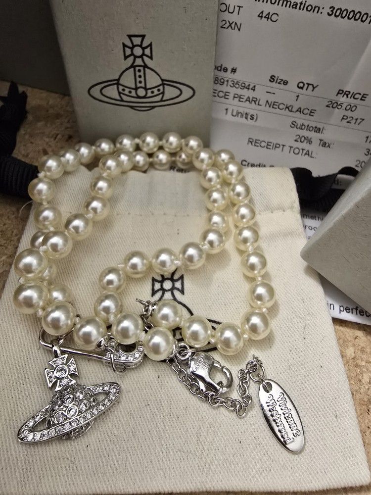 Vivienne Westwood Lucrece Pearl Necklace