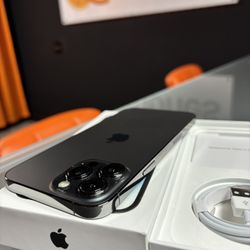 Black iPhone 13 Pro Max 128gb unlocked for any carrier battery health 80% iPhone is in excellent condition and everything works perfectly  ++++++Spani