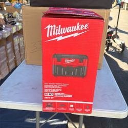 Milwaukee Vacuum 
