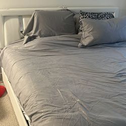 Modern LED King frame & mattress w charging  & shelving