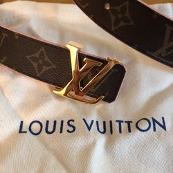 Louis Vuitton Belt Reversible Sizes 80-90 CM, 26-32 inch waist