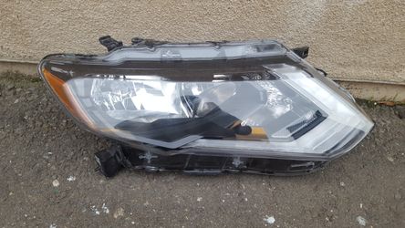17 18 19 2017 2018 2019 NISSAN ROGUE RIGHT PASSENGER HEADLIGHT HEAD LIGHT LAMP OEM 1EJ 949 646