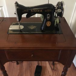 Vintage 1937 Singer Sewing Machine