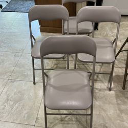 Set Of 4 Folding Chairs With Cushion 