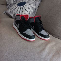 Size 5.5 Shoe Air Jordan's 