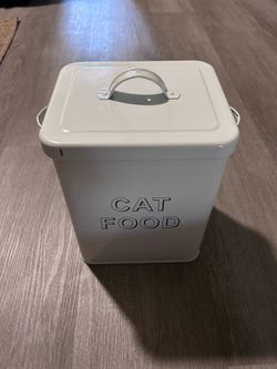 $10 or BEST OFFER white cat and kitty food metal storage container holds up to 5-6 lbs of cat food originally got for $23