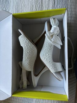 Bridal Heels, White Gianni Bini