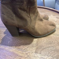 Gap Women Brown Suede Boots