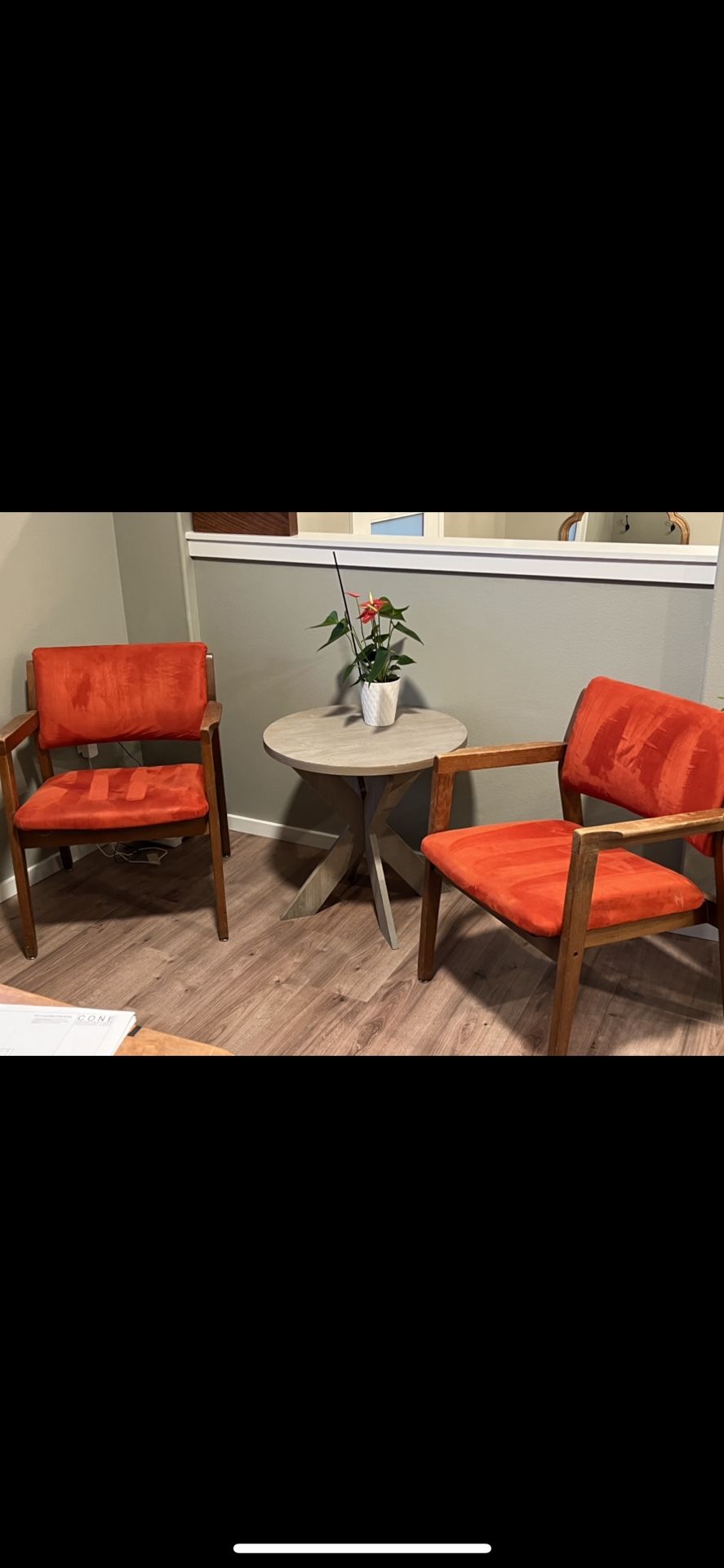 Set MCM Style Chairs 