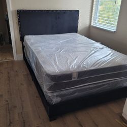 NEW QUEEN-SIZE MATTRESS AND BOX SPRING