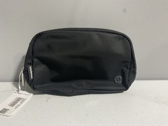 Lululemon Everywhere Belt Bag 1L Black