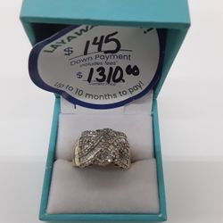 10kt yellow Gold Diamond Ring 