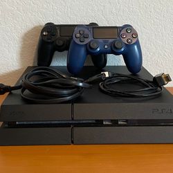 PS4 Playstation 4 Slim, Two Controllers