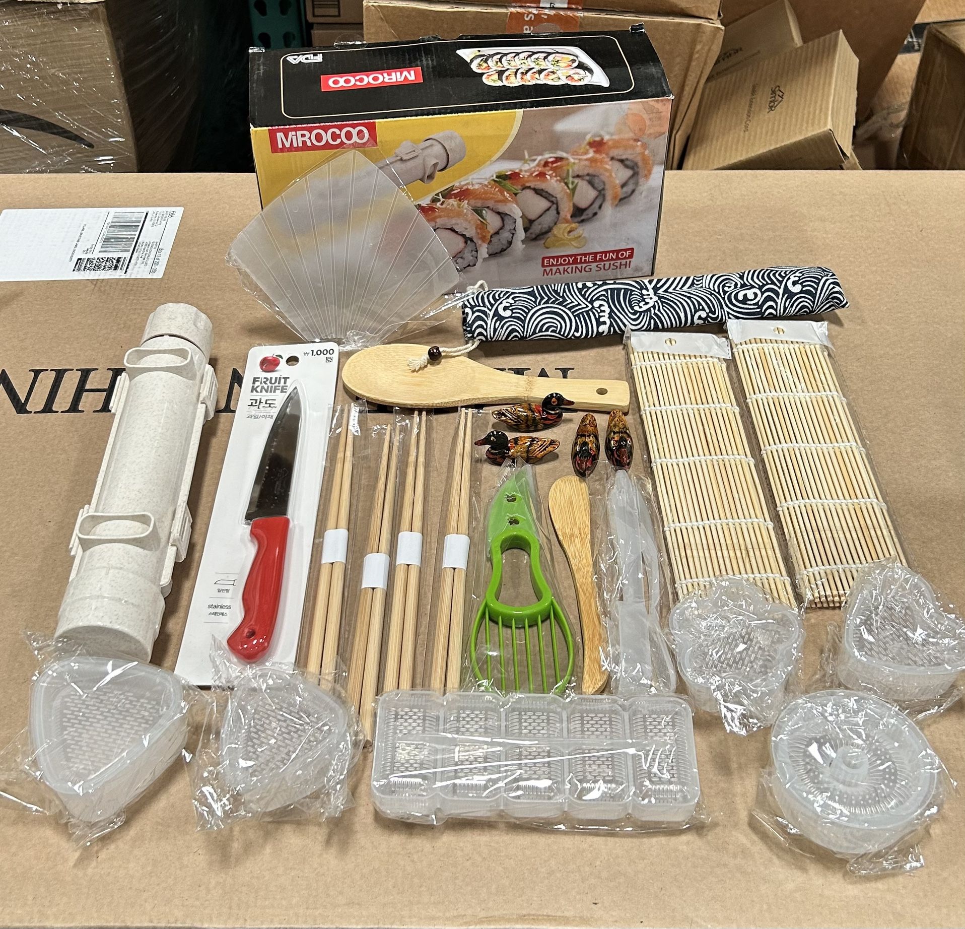  Sushi Making Kit, All in One Sushi Roller Set Maker Kit with Bamboo Rolling Mat, Bazooka, Chopsticks Holders, Rice Paddle, Avocado Slicer for Beginne