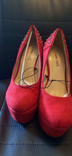 Shoes size 8