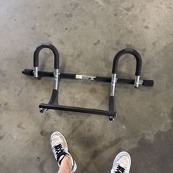 Chin Up Bar 