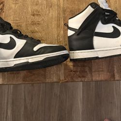  Men Nike Panda dunks high size 10