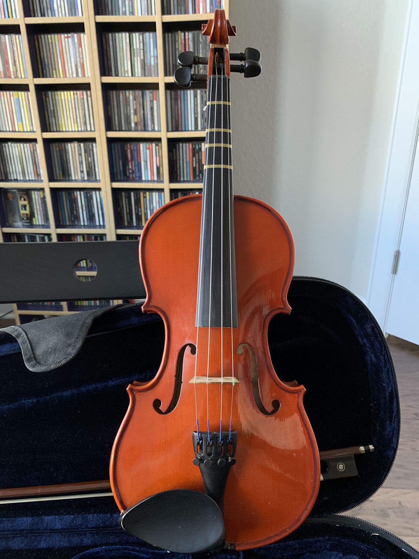 1/2 Size Violin w/ Bow and Case