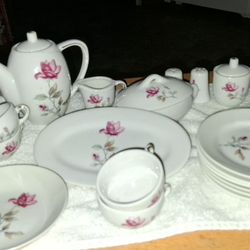 Child's China Tea Set. 29 Pieces. 