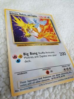 Moltres Giant Pokemon Card Print 