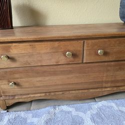 Solid oak dresser