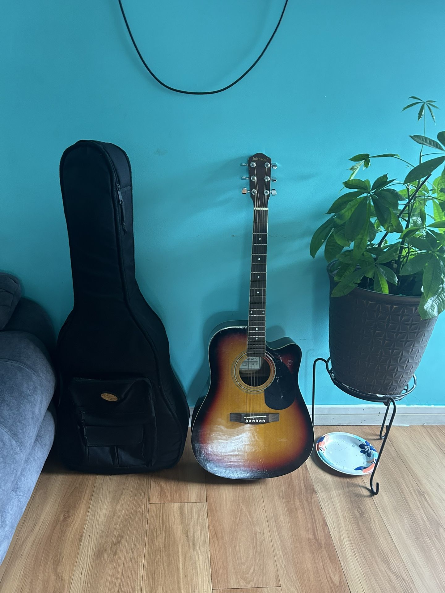 Guitarra En Buenas Condiciones