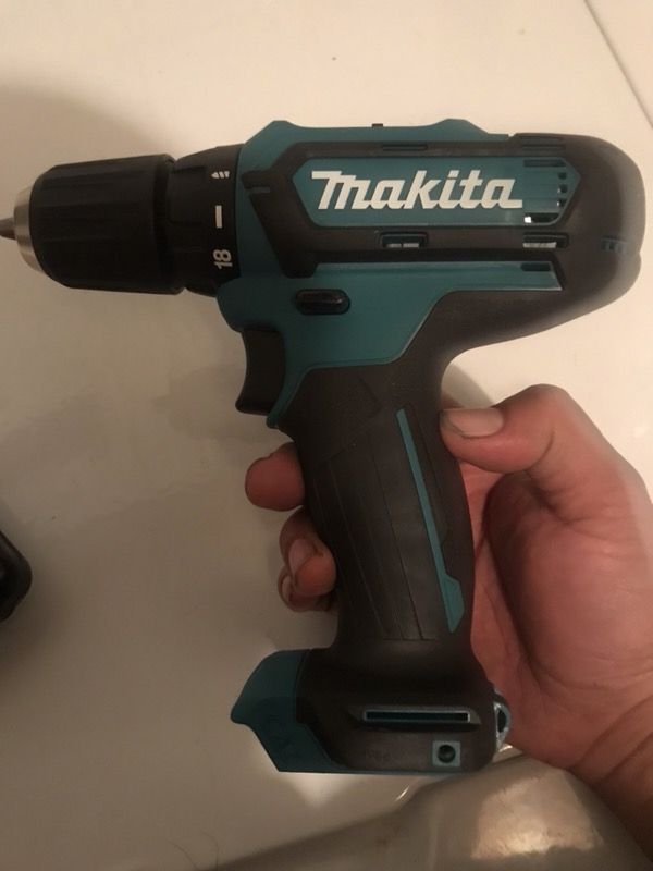 12v Cxt cordless power drill