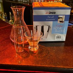 ACRYLIC GLASSWARE & OTHER BAR EQUIPMENT
