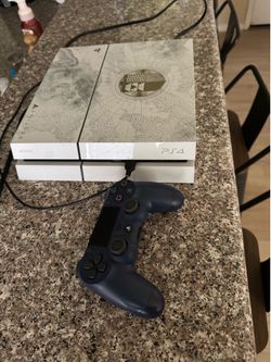 PS4 with remote