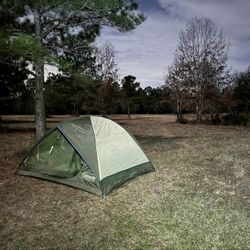 6-person Coleman dome tent with Rainfly