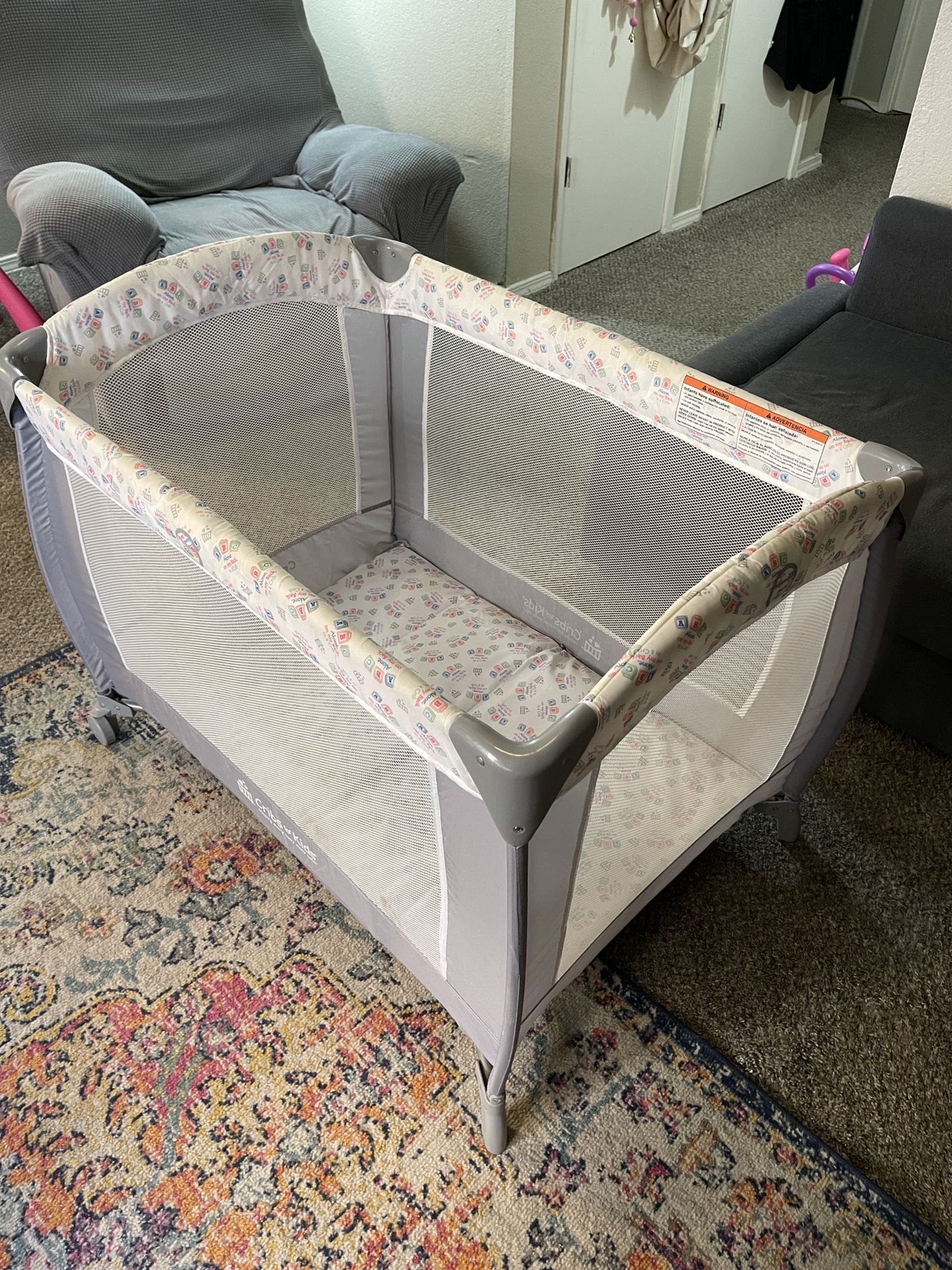 Pack and Play / Baby Cribs / Cribs / Infant Cribs