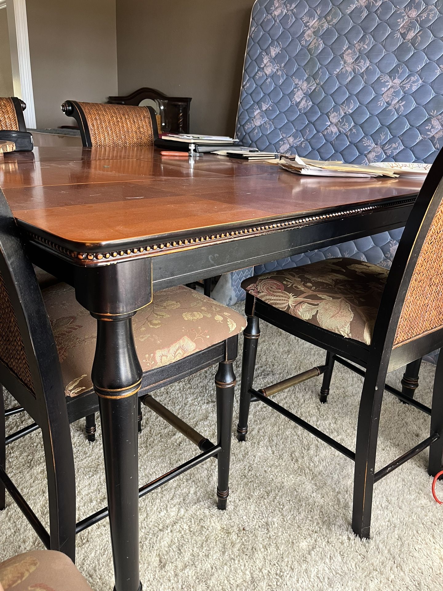 Dining Table and 8 chairs
