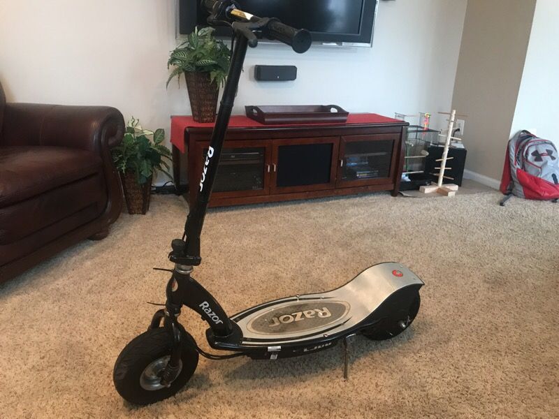 Razor E300 Scooter