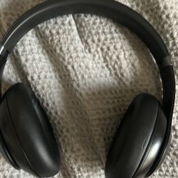 Beats studio pro
