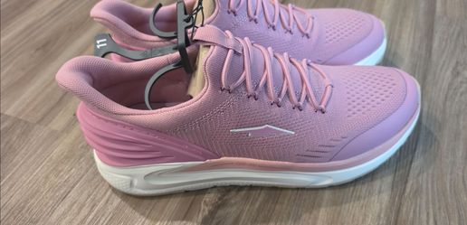 New Women's Size 11 Avia Shoes
