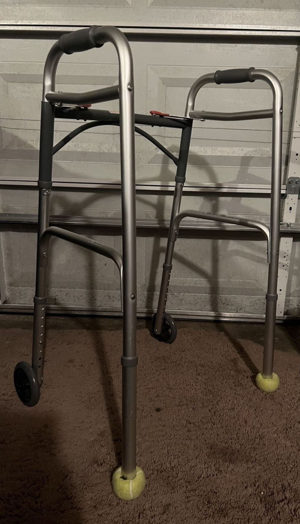 Drive Medical Deluxe Folding Walker