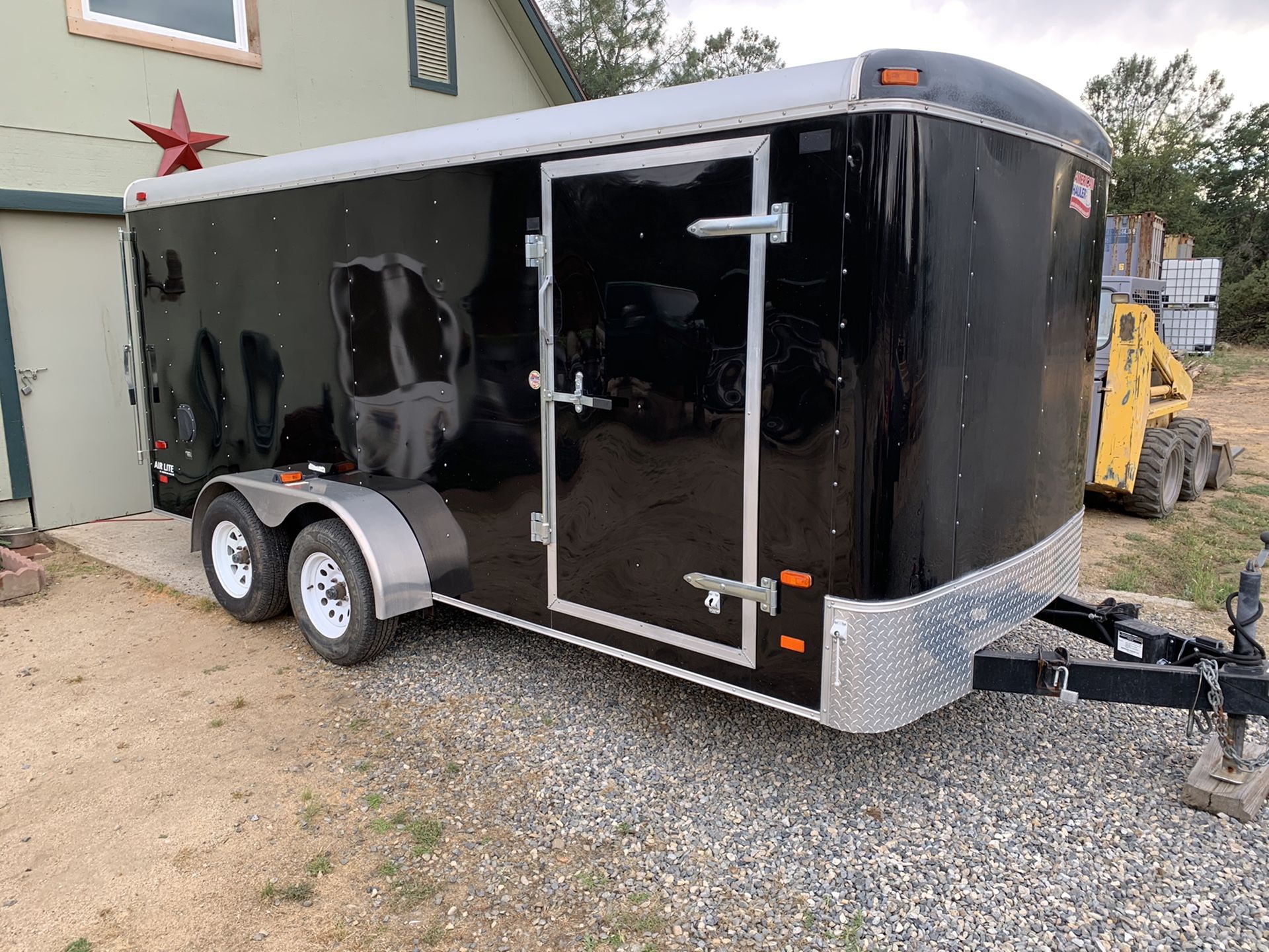 Enclosed trailer/ hauler
