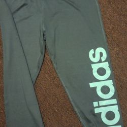 Womens Adidas Capri 