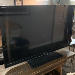 Sony KDL-42EX440 television,