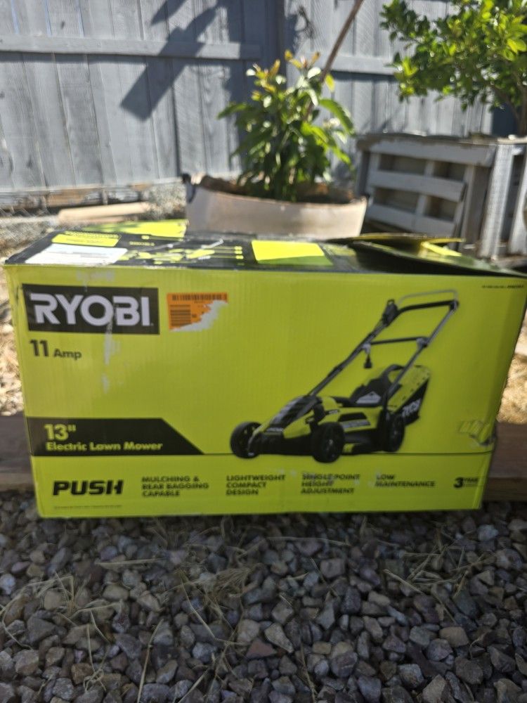 Ryobi 13-in Walk Behind Push Lawn Mower